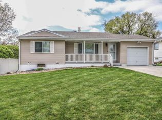 7623 Ridge Ave, Omaha, NE 68124