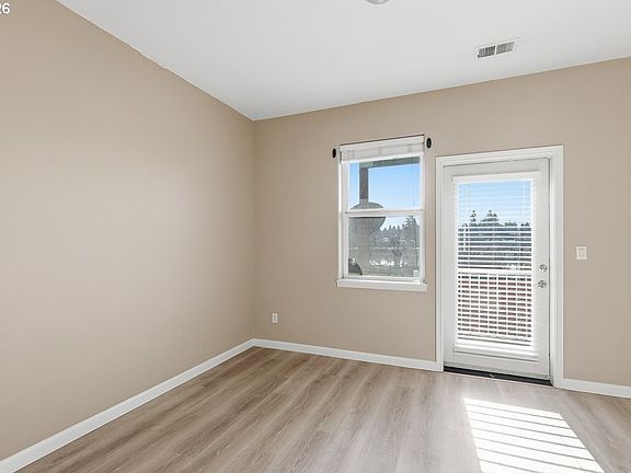 5th image of 13262 SW Commonwealth Ln