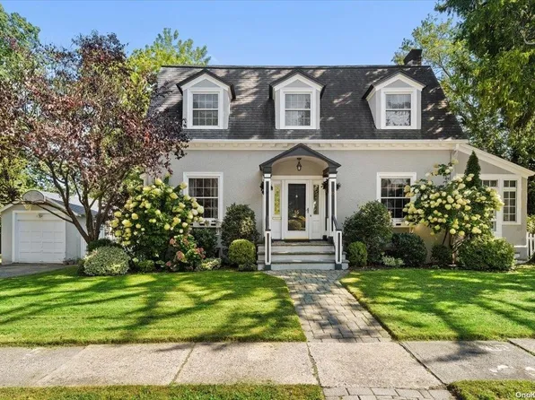 15 Charlotte Street, White Plains, NY 10606