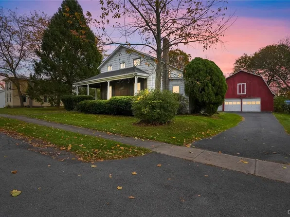 2652 Lincoln St, Weedsport, NY 13166