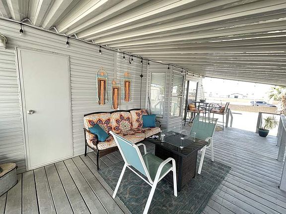4th image of 305 S Val Vista Dr #95