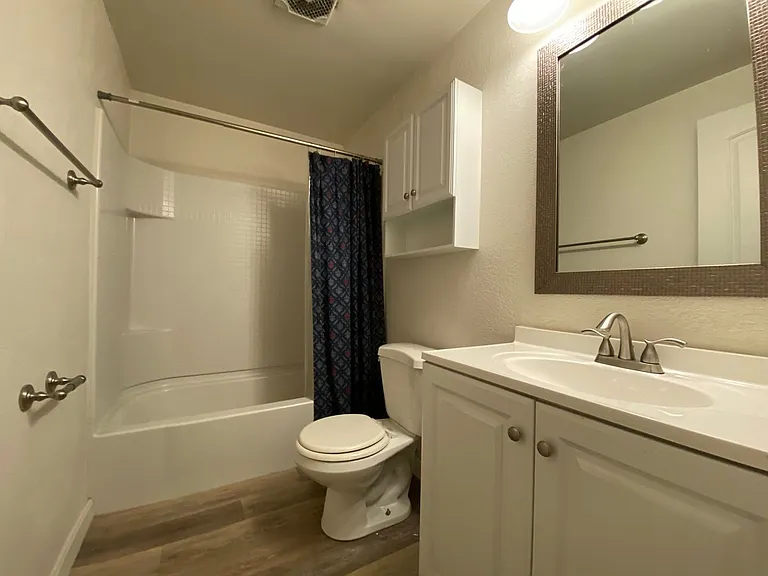 703 Hemlock Sq — Photo 7