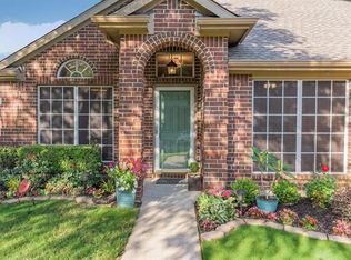 1362 Forest Creek Dr, Lewisville, TX 75067