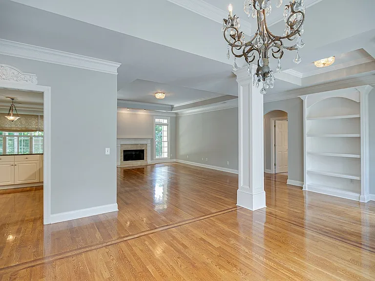 143 Gardenia Way — Photo 6