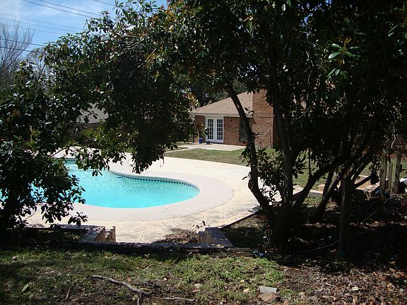 2nd image of 1626 Barbara Dr