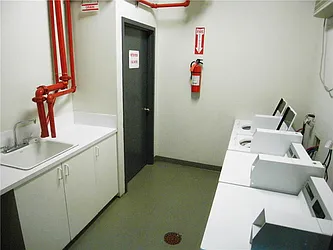 Rented by R New York