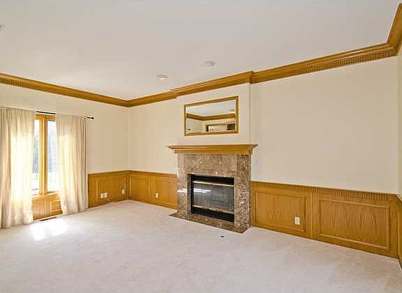 4th image of 2912 N Cypress St