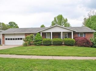 814 Boleyn Pl, Ballwin, MO 63021