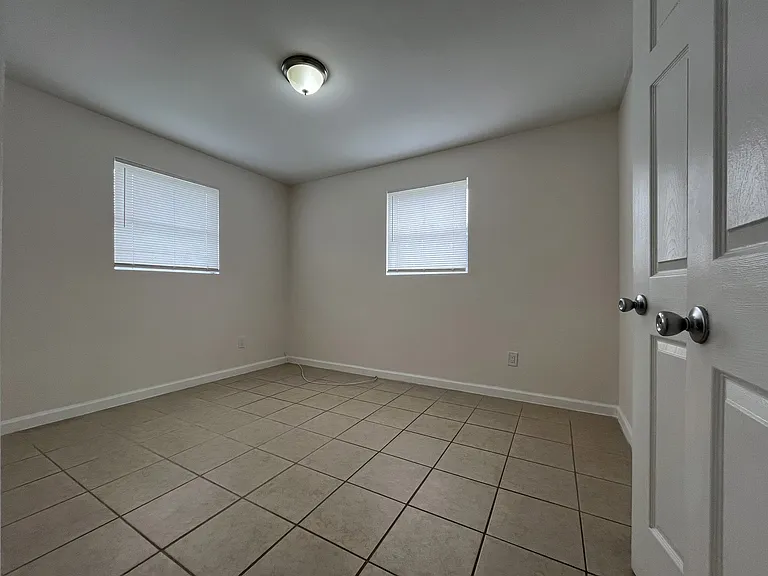 1610 N 25th St #9 — Photo 6