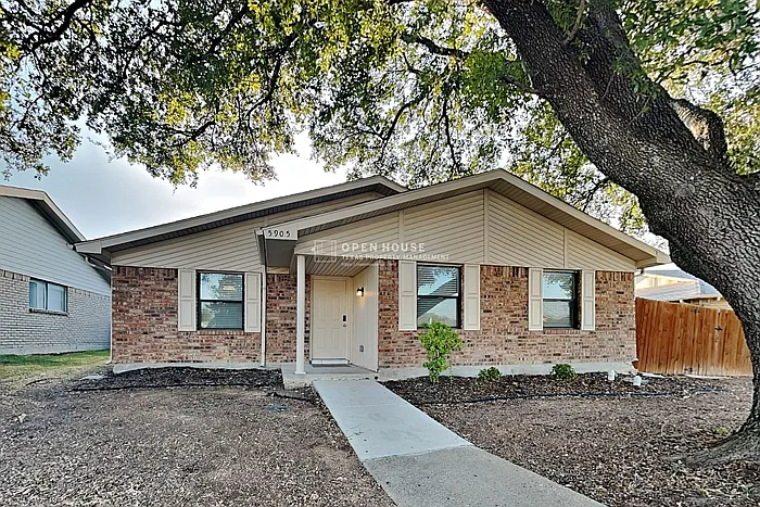 3 bed, 2.0 bath, 1659 sqft, $2,125 — Photo 1