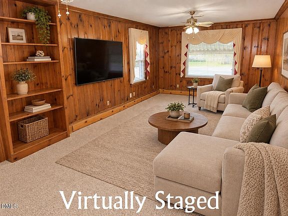 5th image of 300 Forest Rd