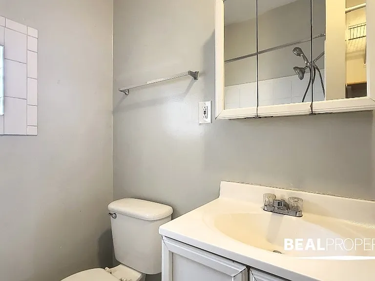 2948 N Seminary Ave #GDN — Photo 16