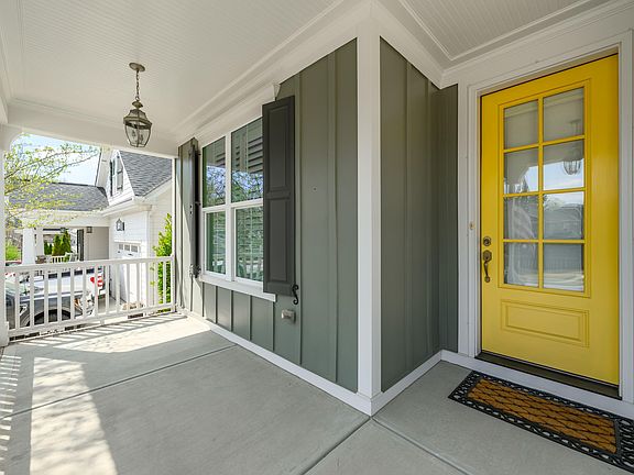 4th image of 1724 Drift Falls Ln