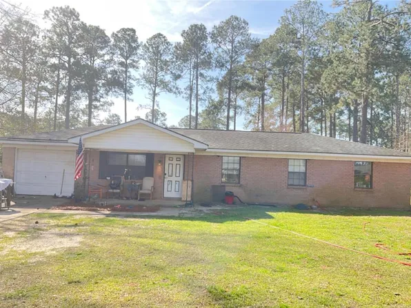 122 Dewberry Dr, Sylvester, GA 31791