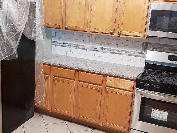 2nd image of 1317 N Maplewood Ave #1