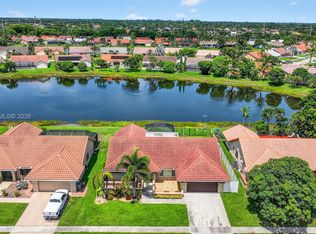 9505 Majestic Way, Boynton Beach, FL 33437