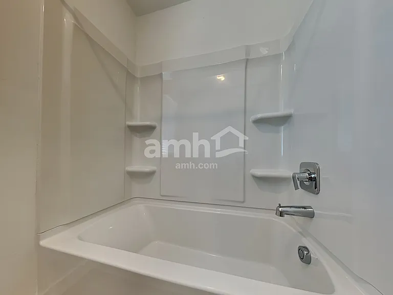 8225 S 21st Dr — Photo 19