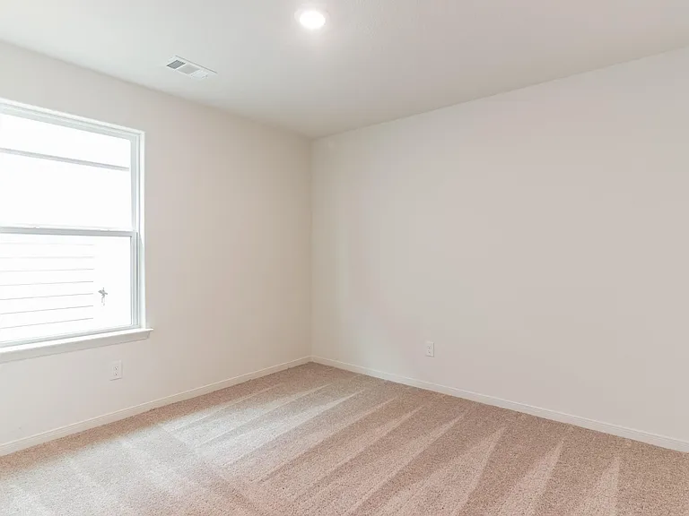 112 Allington Cir — Photo 21