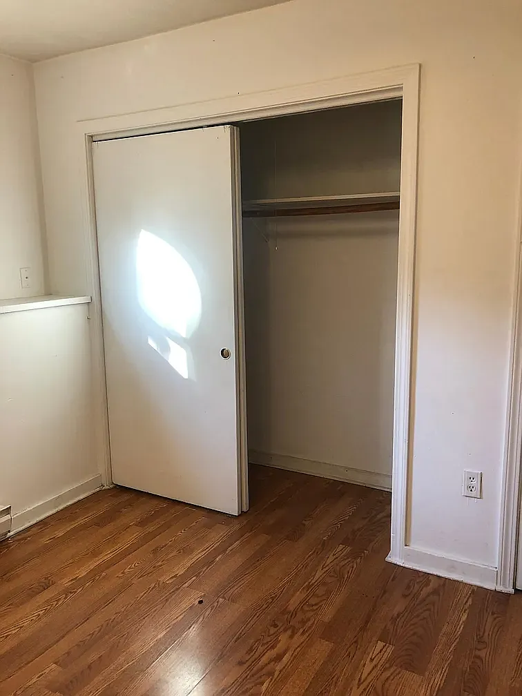 2 bed, 1000 sqft, $2,200 — Photo 1