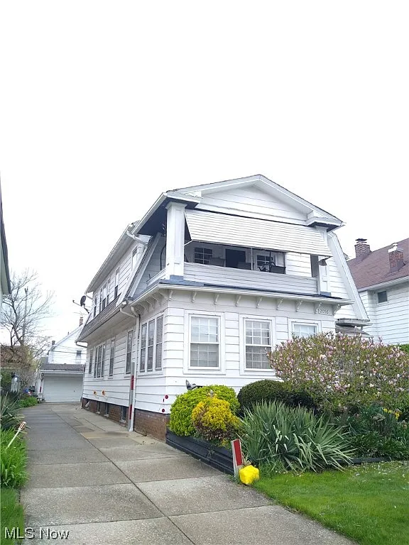 2058 Bunts Rd photo 1