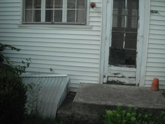 4th image of 33 S 2nd St