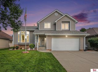 16326 Ames Ave, Omaha, NE 68116