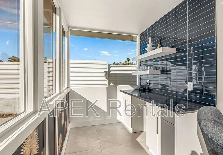 2325 N Girasol Ave — Photo 24
