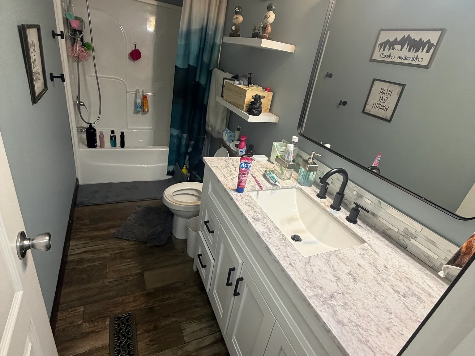 4 bed, 1738 sqft, $2,200 — Photo 3