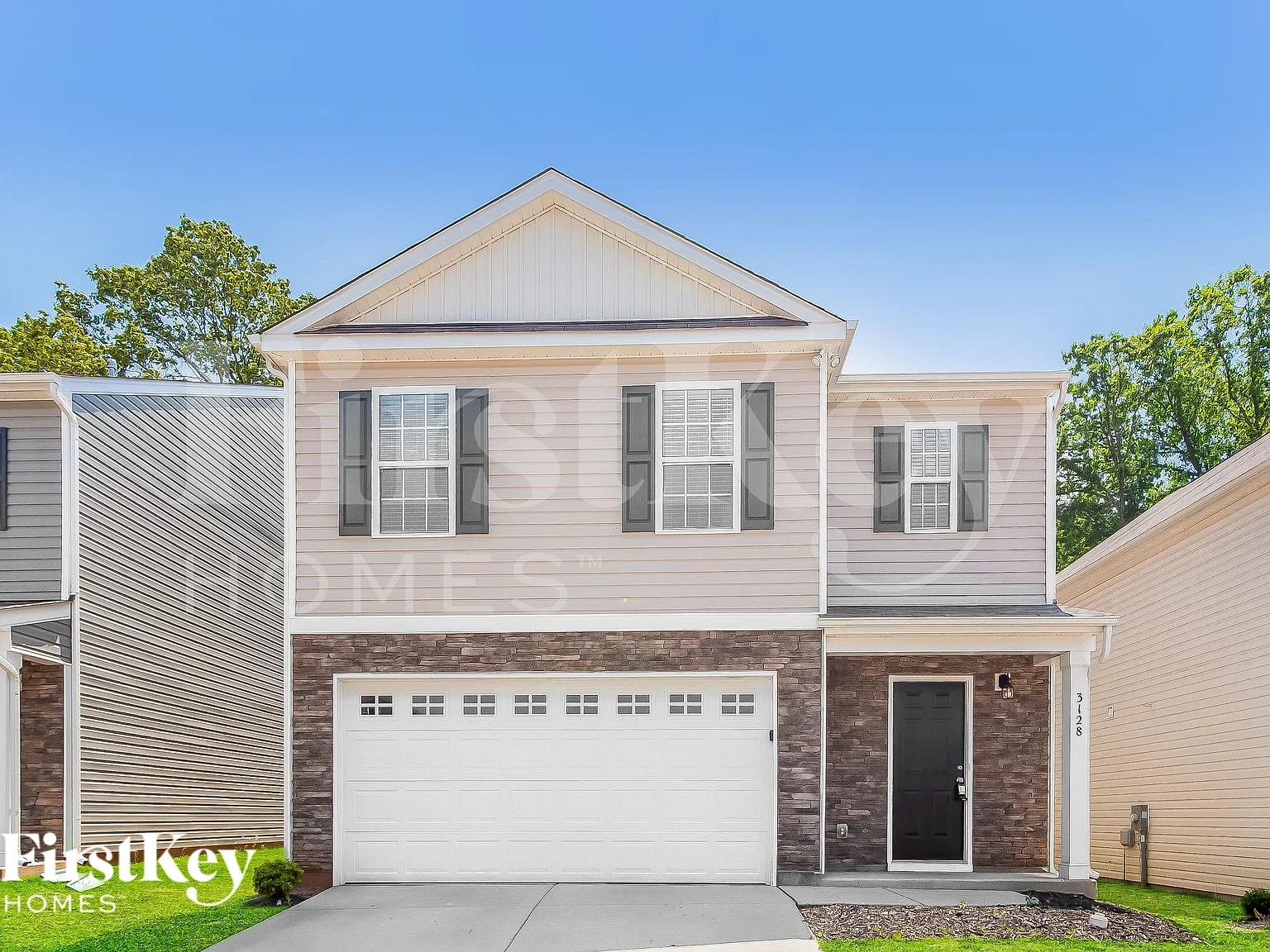 5 bed, 3.0 bath, 2368 sqft, $2,470 — Photo 1