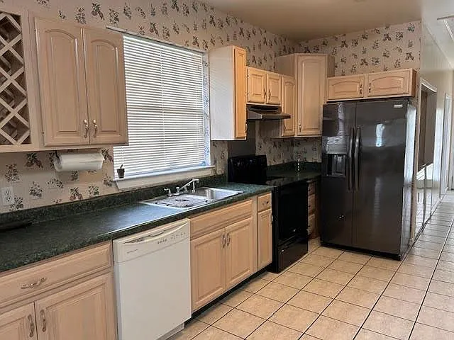 4807 Evangeline St — Photo 4