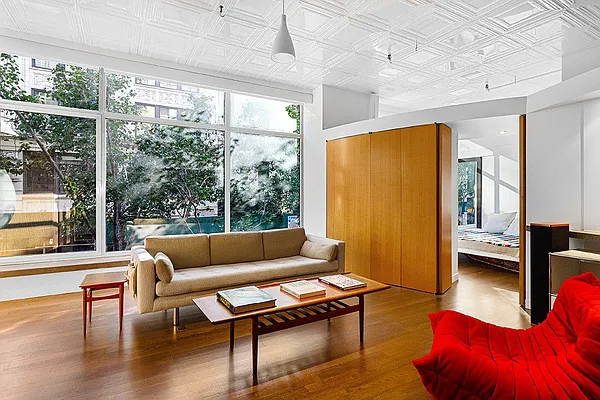 Rented by Keller Williams NYC | media 10