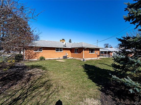 3rd image of 312 Camborne Dr