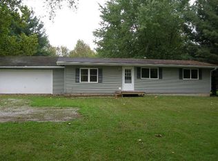 7551 W Crystal Lake Rd, Warsaw, IN 46580