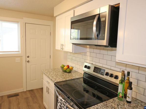 salem-oregon-449355435 picture