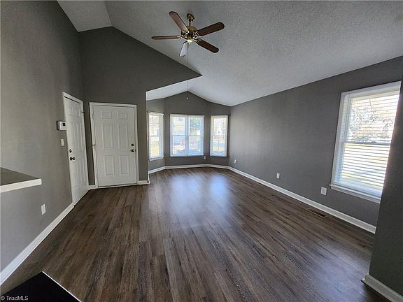 3rd image of 4102 King Edward Ct