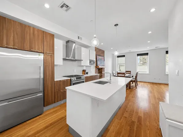 141 W 126th St #3A, New York, NY 10027