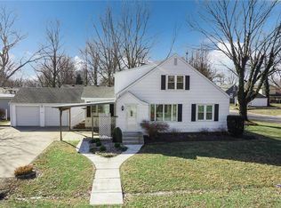 1690 Jefferson St, Carlyle, IL