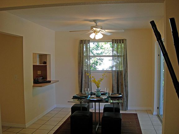 2nd image of 27 N Marlin Ave