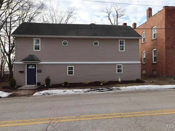 1205 E 4th St, Alton, IL 62002