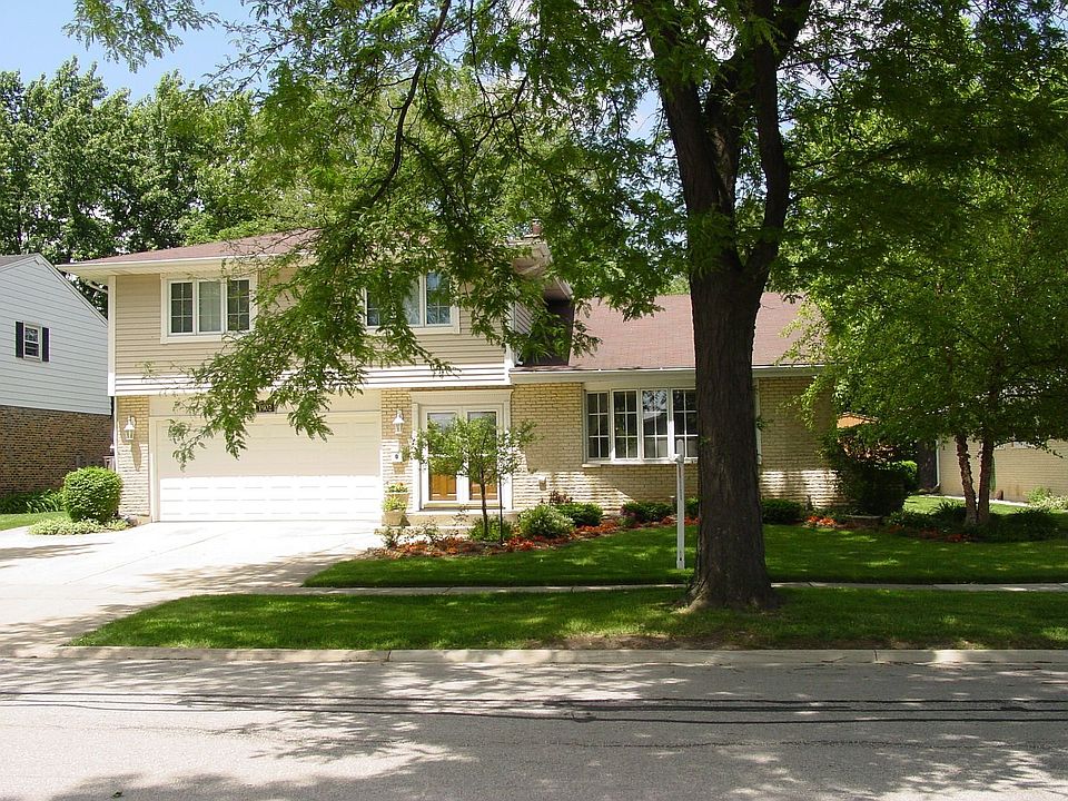 1st image of 1902 E Avon Ln