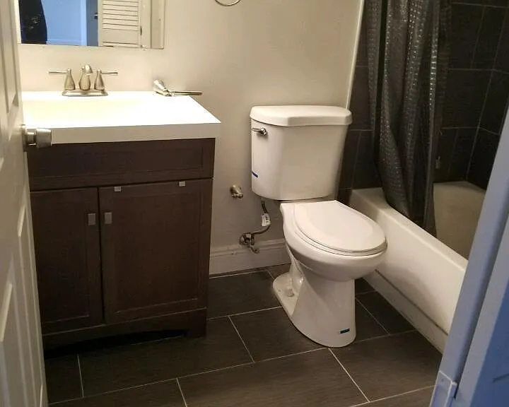 706 Executive Center Dr #23 — Photo 9