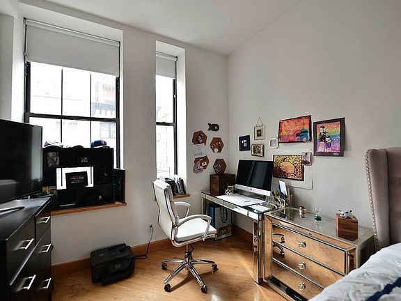 3rd image of 79 Reade St APT 4C