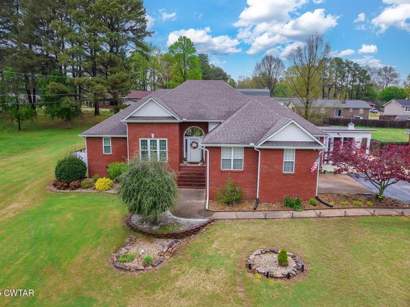 3445 Carriage Ln, Humboldt, TN 38343