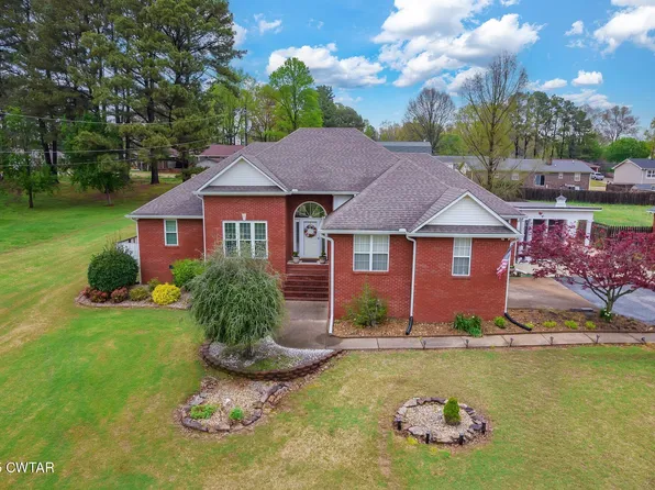 3445 Carriage Ln, Humboldt, TN 38343
