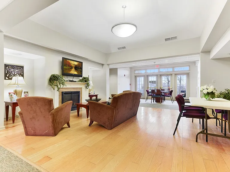 Summit Wood Apartments — Photo 6