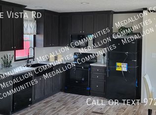 667 Monte Vista Rd, Candler, NC 28715