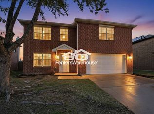 8204 Leaning Oak Ct, Arlington, TX 76002