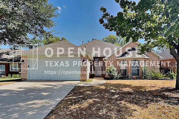 1121 Springwood Dr