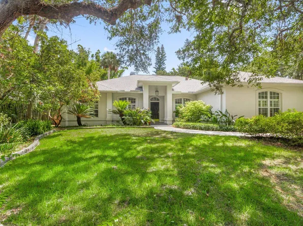 36 Ocean Pines Dr, Saint Augustine, FL 32080