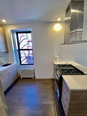 Rented by Douglas Elliman | media 20